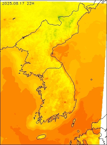 2025-08-17 22 : 00