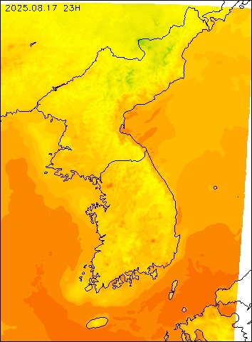2025-08-17 23 : 00