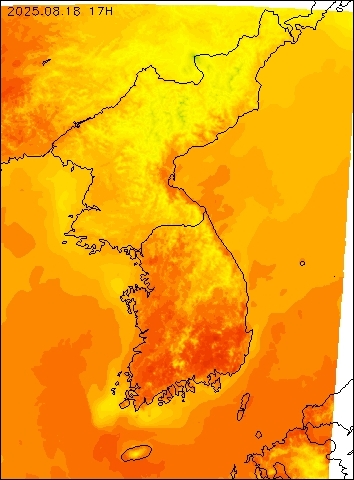 2025-08-18 17 : 00
