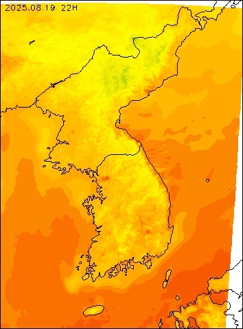 2025-08-19 22 : 00