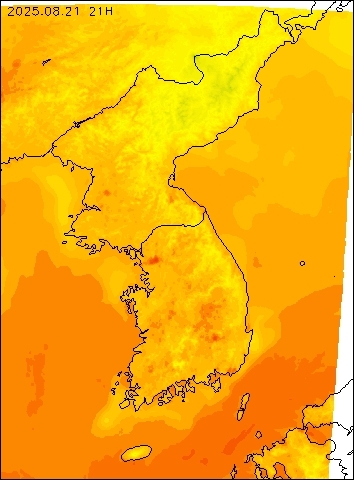 2025-08-21 21 : 00
