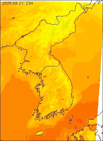 2025-08-21 23 : 00