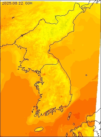2025-08-22 00 : 00