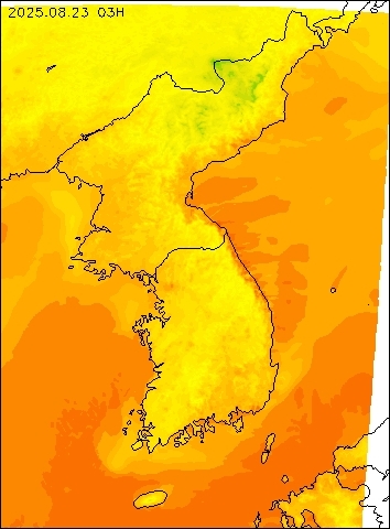 2025-08-23 03 : 00