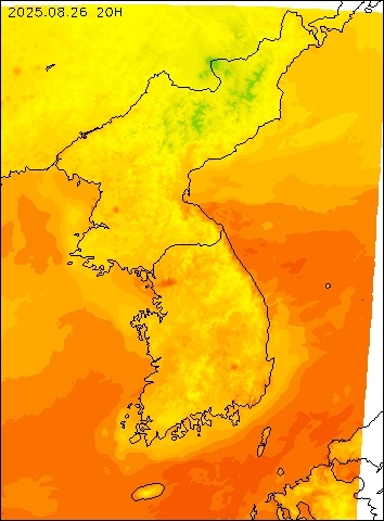 2025-08-26 20 : 00
