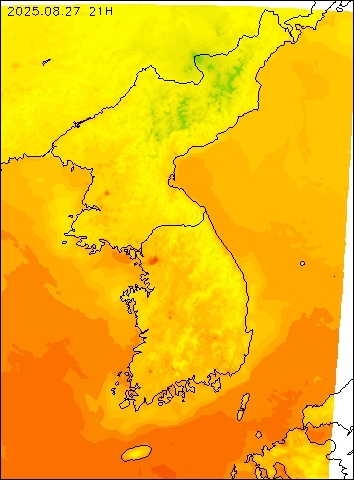 2025-08-27 21 : 00