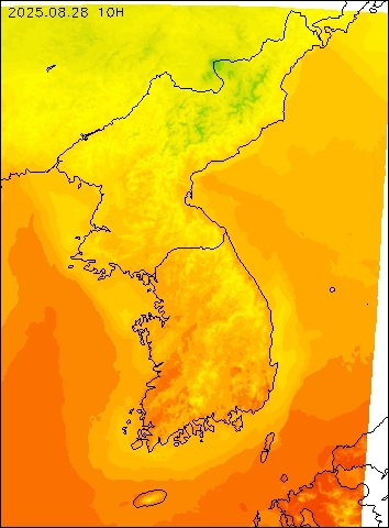 2025-08-28 10 : 00
