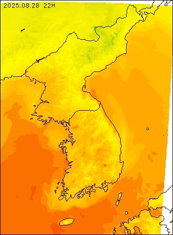 2025-08-28 22 : 00
