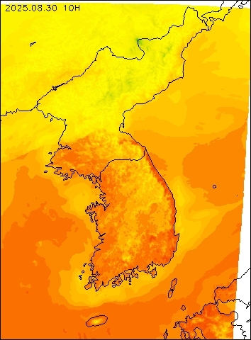2025-08-30 10 : 00