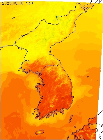 2025-08-30 13 : 00