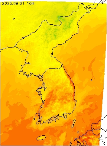 2025-09-01 10 : 00