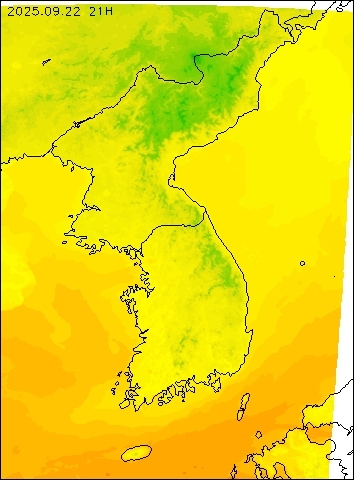 2025-09-22 21 : 00