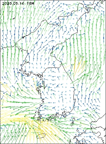 2025-05-16 18 : 00