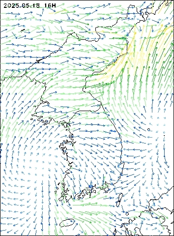 2025-05-18 16 : 00