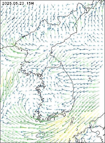 2025-05-23 15 : 00