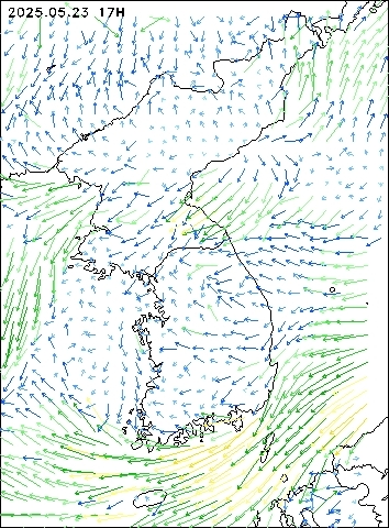 2025-05-23 17 : 00