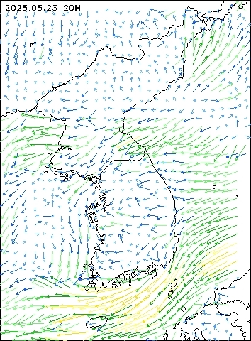 2025-05-23 20 : 00