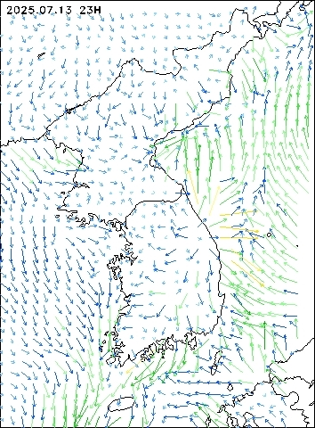 2025-07-13 23 : 00